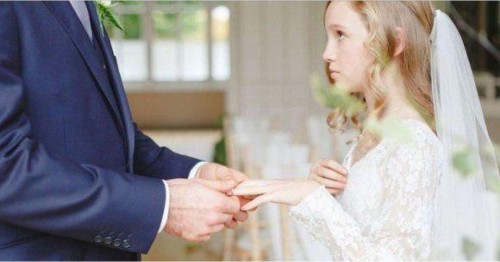 تفسير حلم الزواج في سن صغير في المنام