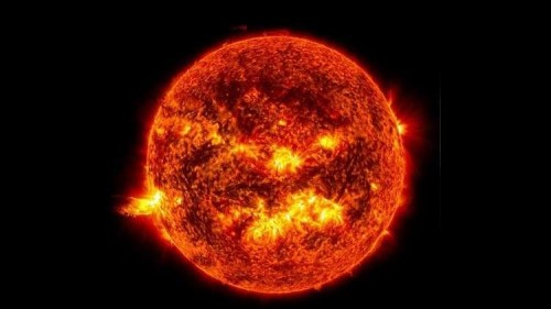 تفسير حلم الإقتراب من الشمس في المنام
